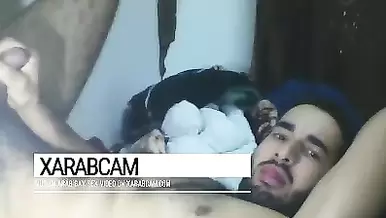 Hot bearded Syrian jerking off - Arab Gay at Gay0Day