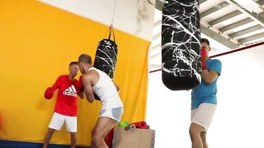 Azgın Cum sürtükler - biten spor eğitimi içinde bir ham Siktir et