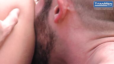 Scruffy Buck Rims and Fucks Smooth Muscle Stud