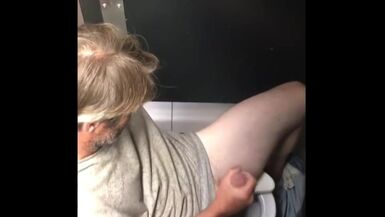 Oğlanlar derleme erkek oda tezgahlarında mastürbasyon yakaladı