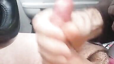 Jerking off whilst driving. Large Cum discharged