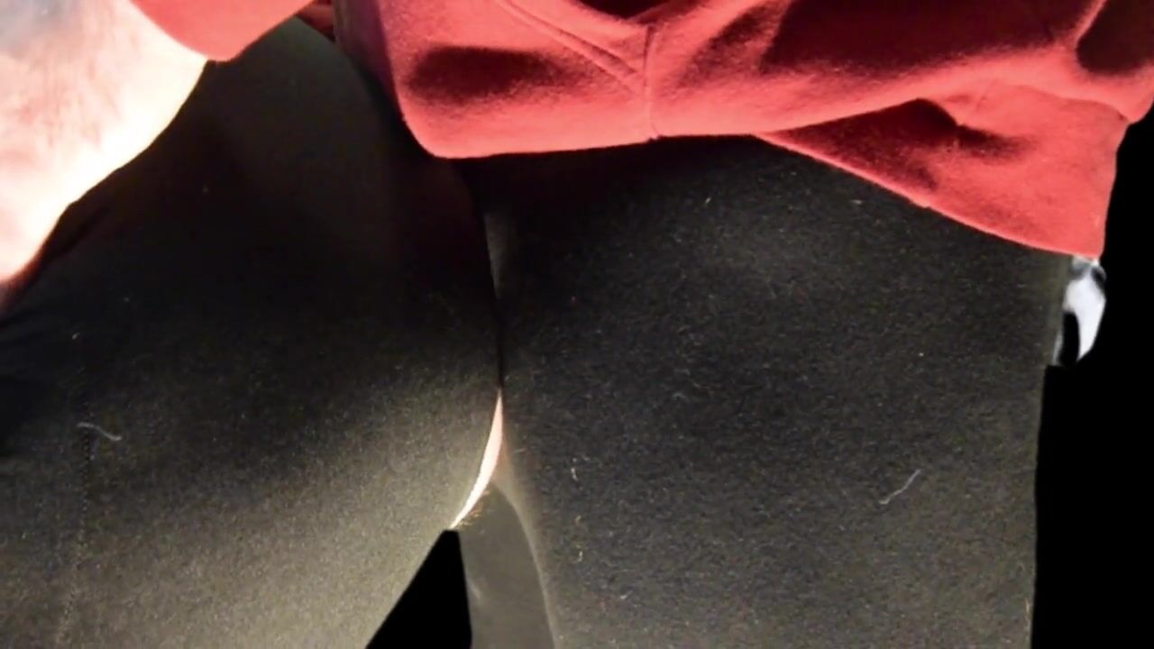 Green Screen Spilling Creampie Deep Dick