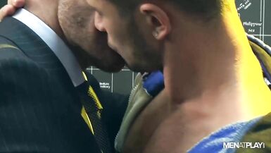 DATO FOLAND FUCKS LANDON CONRADS HOT MUSCLE ASS