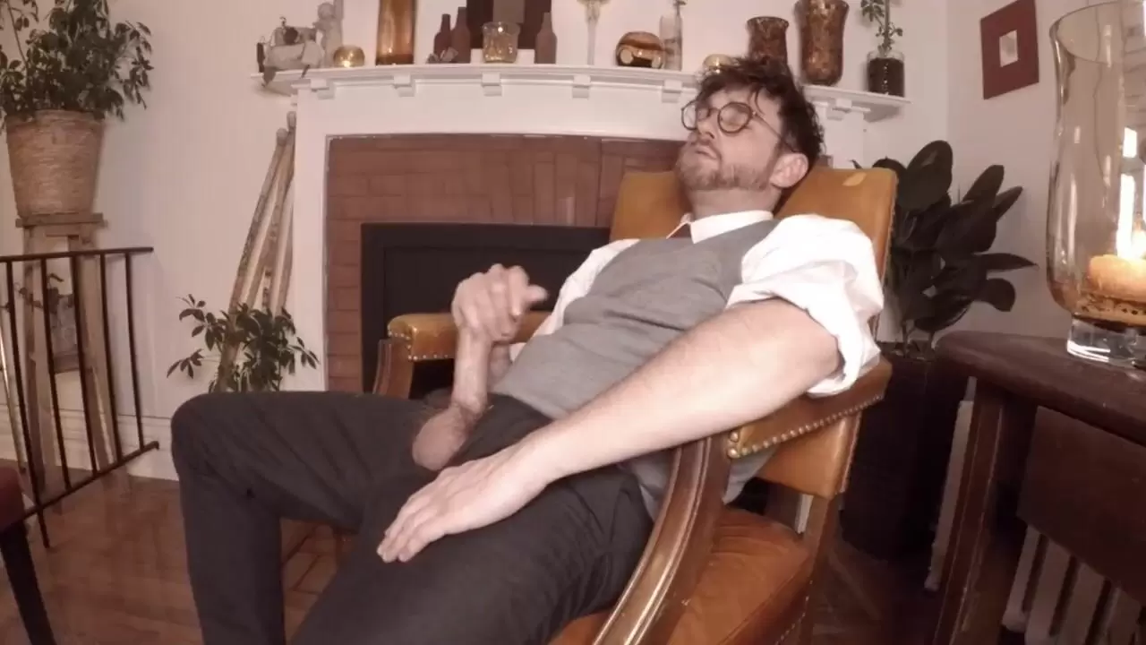 Harry Potter saca su gran polla después de las lecciones de magia