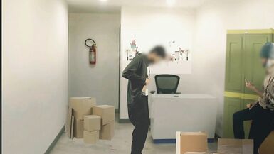 Güvenlik görevlisi hırsız hırsızı yakaladı