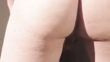 Stripping and showing off my oiled body - 3 image