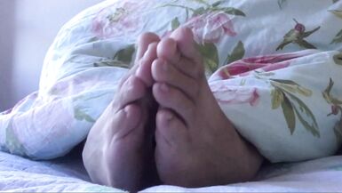 Footjob POV - Watch me flex my toes in to get a firm grip as I move up and down gently - Manlyfoot - 6 image