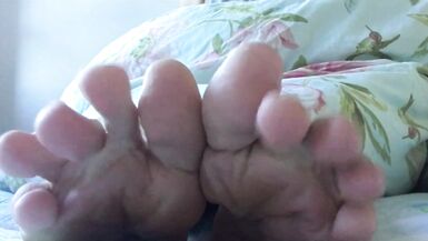 Footjob POV - Watch me flex my toes in to get a firm grip as I move up and down gently - Manlyfoot - 8 image