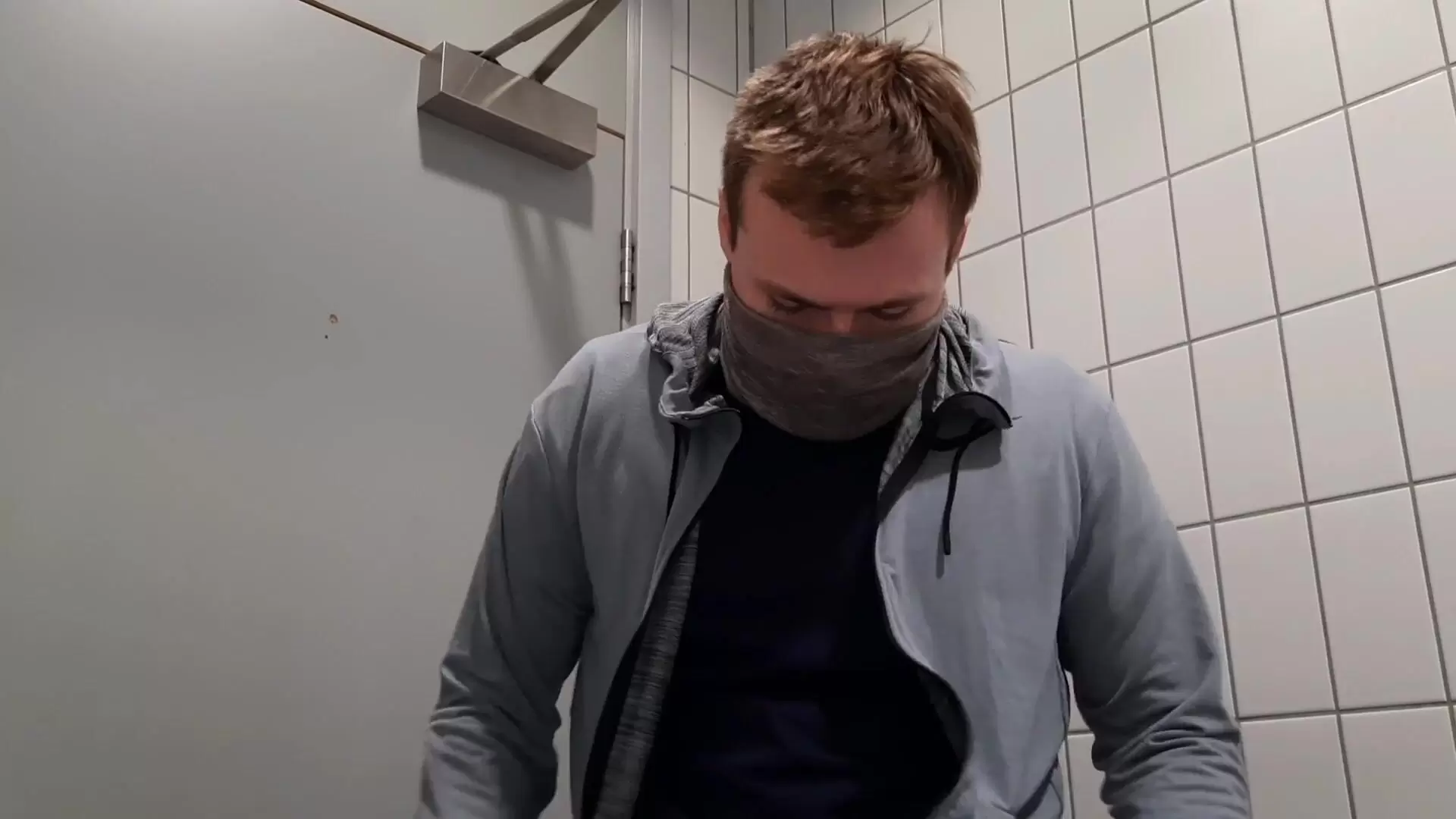 Cute Hunky Ethan Winters  RE8 Cosplay  Wank out a Huge Load in Public!