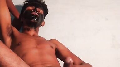 Desi boy monoj big cock hand job