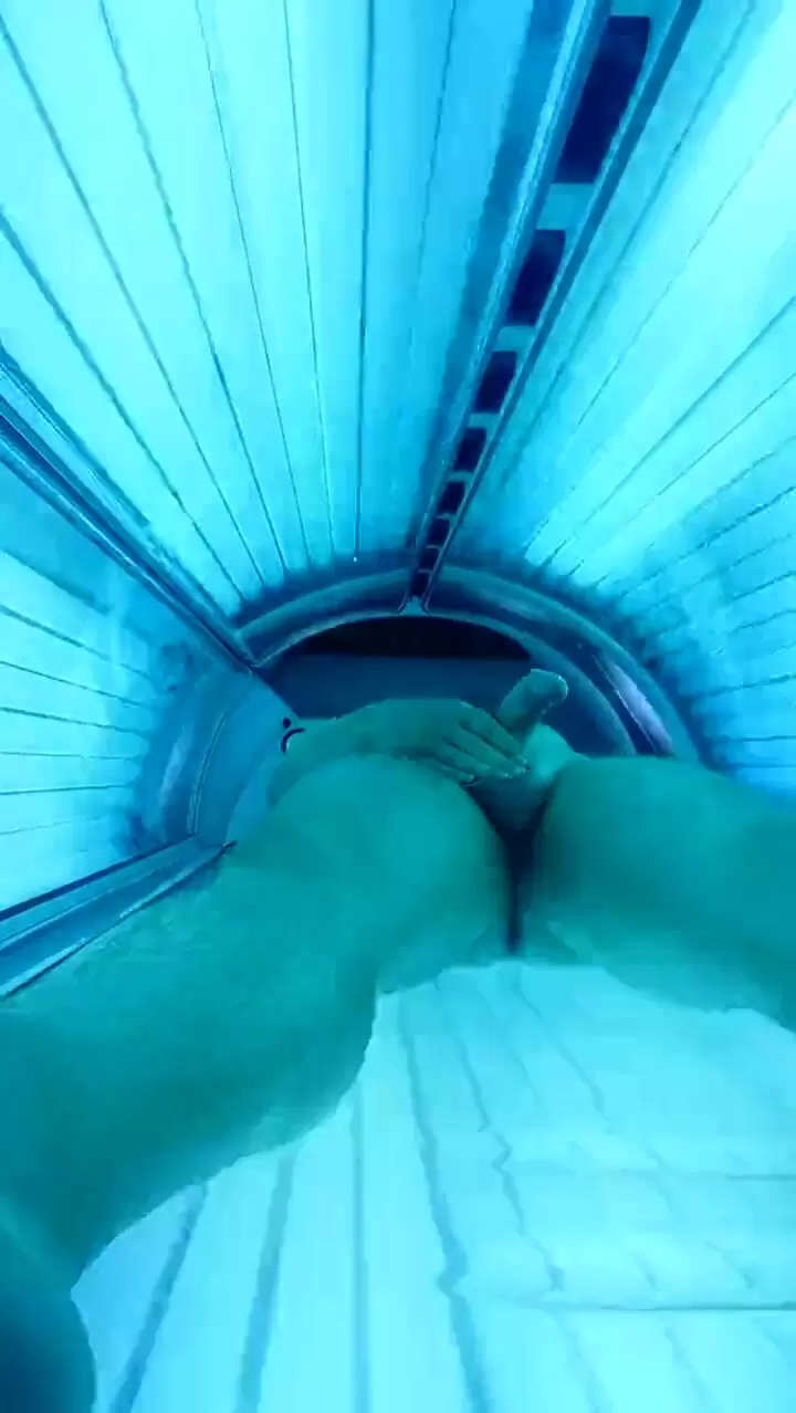 Solarium masturbation