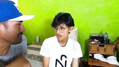 Yeğenim bana eşcinsel olduğunu ve Amazonfucktour da gerçekleştirmek istediğini itiraf ediyor.