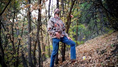 Wanking and fucking myself with a dildo in a public forest. Beautiful autumn evenings satisfy so well. - 1 image