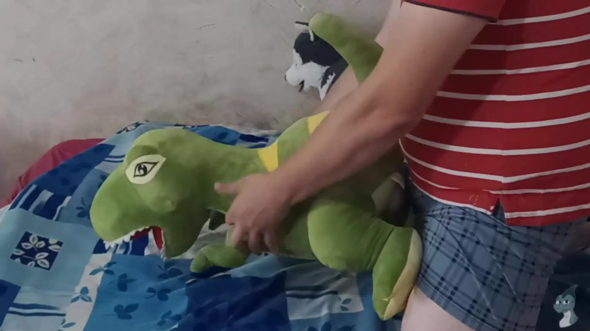 Green dinosaur t-rex Fun8