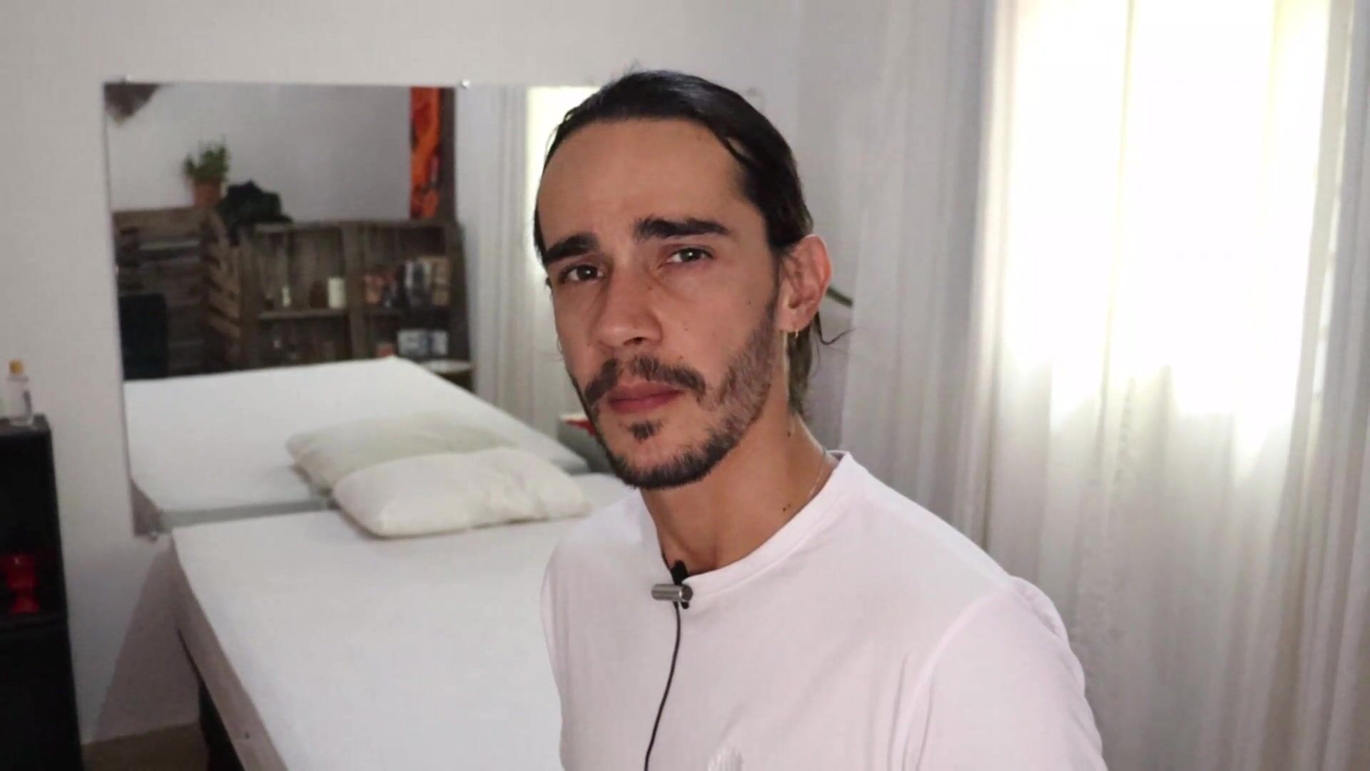 Conto erótico gay - eu fui para a massáseu e estava muito mais do que  relaxado - narração: Juan Calabares
