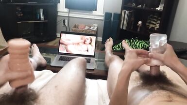 Düz en iyi arkadaşlar, yeni oyuncaklarda mastürbasyon yaparken sert cum sert - 8 image