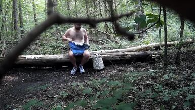 Quick Nude Jerk на открытом воздухе с помощью CMNM - 4 image