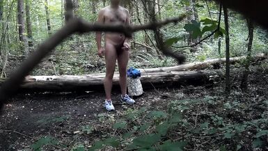 Quick Nude Jerk на открытом воздухе с помощью CMNM - 5 image