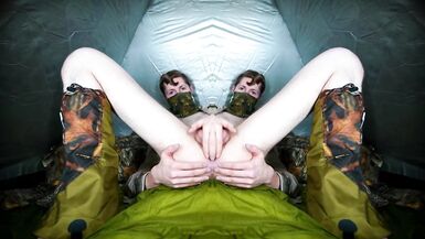 Garip Çadır Seks: Sizi uyandırmak için garip uzaylı sanat temalı video veya her ikisini de tuhaf.
