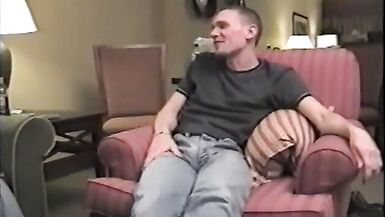 Kardeşler bir arkadaş bulur