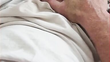 Str8 solo erkek büyük horoz, horozun pov u büyüyen yumuşaktan sert büyük ve büyük cumshot büyüyen büyüyen büyüyen pov