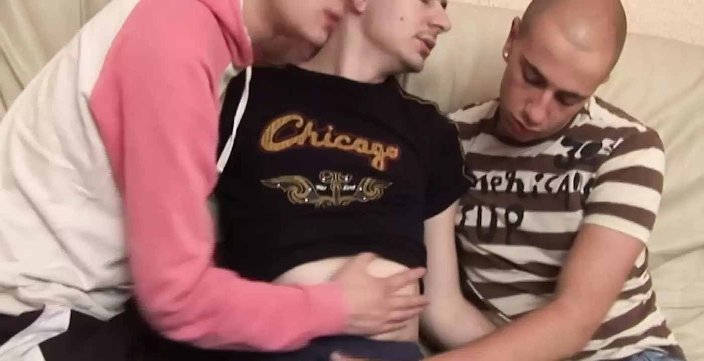видео друг трахает друга они геи фото 54