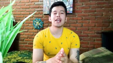 Bir zam ve daha iyi bir iş elde etmek için patronumu becermek zorunda kaldım (seks hikayesi/takipçi hikayesi)