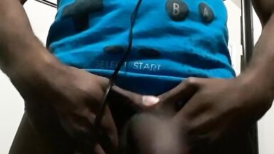 Game stud plays with enjoyment stick(game on)