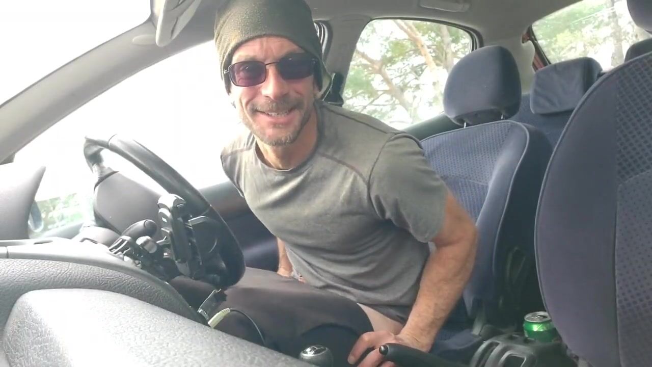 Large jerk off session in car, remi06cam4