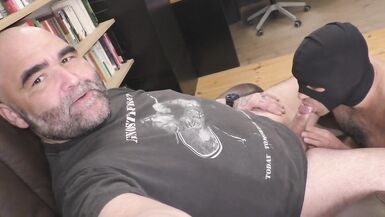 Enjoying this relaxing blowjob after day work