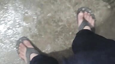 Seeing the end, I was not able to see and the washroom mother Muth killed