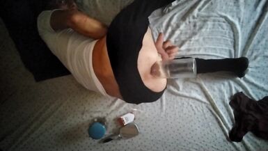 Skinny inexperienced man puts his own cum in his ass - 4 image