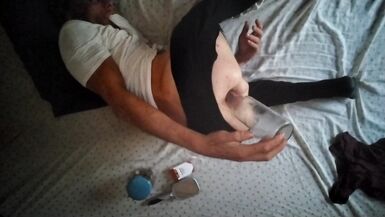 Skinny inexperienced man puts his own cum in his ass - 5 image