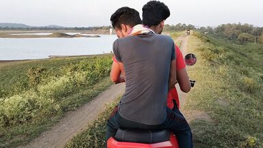 A College boy was returning form school in the evening when his electric Scooter stopped. The mechanic sugarcane field fuck - 7 image