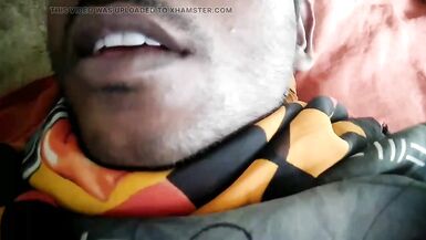 Akele muth maar ke lund ka viry nikala bihari ladka