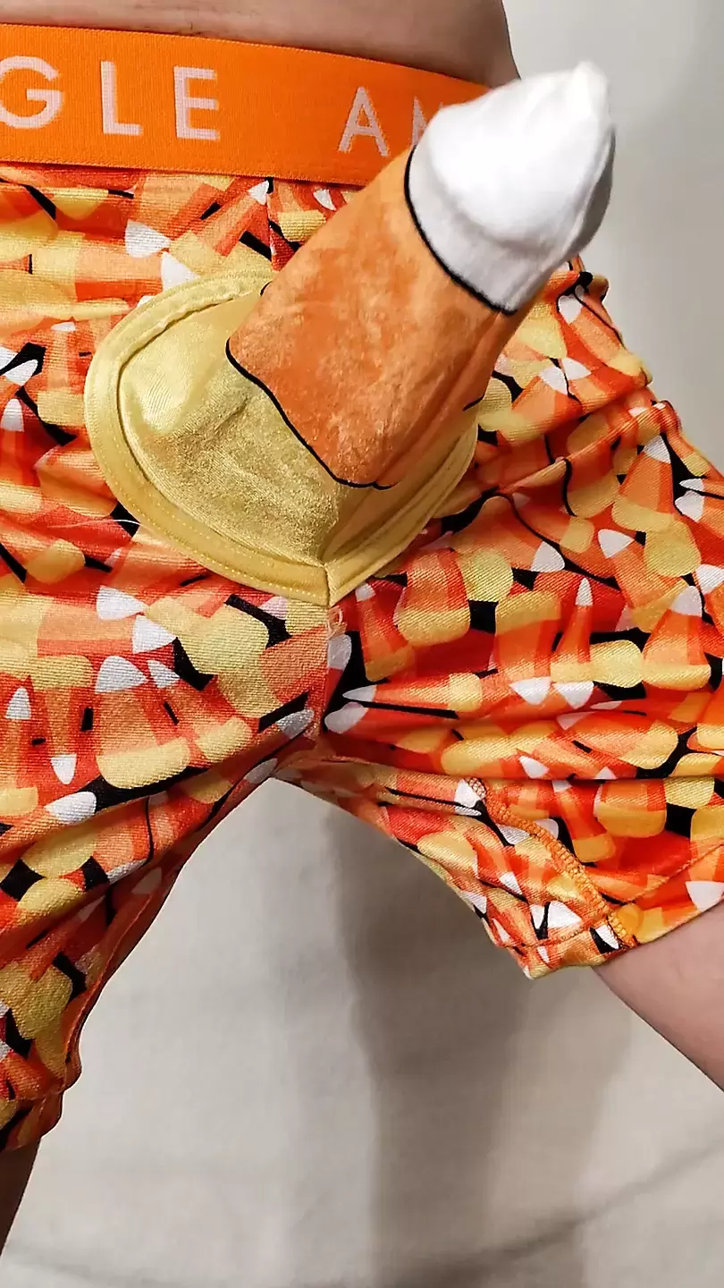 Trick or treat sock edition