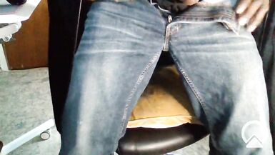 Sert kaya Kot pantolonumda büyük siyah dick Jacking