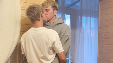 No52 Part 1: While his parents aren't home, a twink invites a guy with a big dick over.