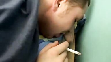 Twinks kendini emmek süre sahip anal gay Seks düz arkadaşlar duman Seks - 3 image