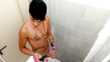 Spa Employee Spying on Jerking Middle Eastern Boy