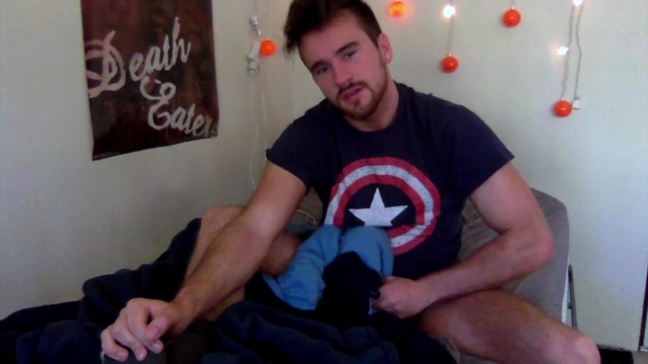 Big StepBrother Caught Sexting, lets you Watch