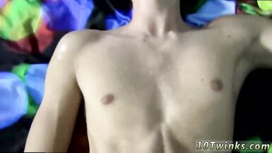 Bebek bezi köle çocuk hikaye gay eyersiz twink