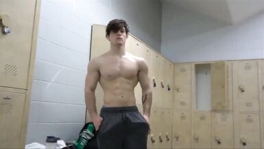 Derek Martin: Stunning Teen Muscle Poses, Struts and Flexes (no Nudity)