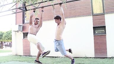 GAYWIRE - Beefcake Studs Niko & Tony Breeding on Bareback Attack